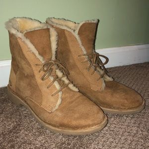UGG Women’s Quincy Boot